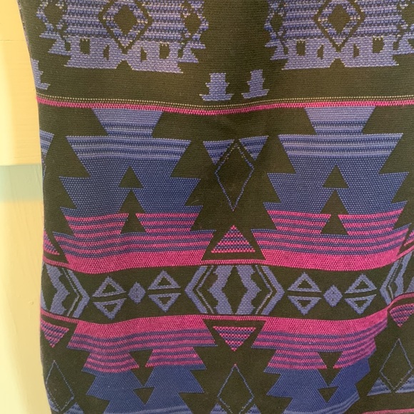 Short, cap sleeve, Aztec print dress - Picture 4 of 5